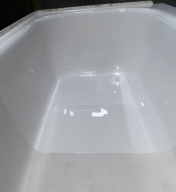 Odorless bathtub photo