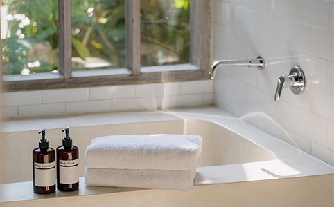 Affordable Bathtub Resurfacing | Royal Oak, MI | Surface Solutions - ro-4